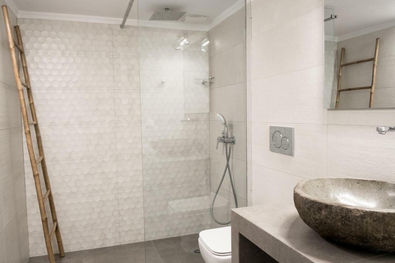 Comfy Apartment Of 104 M² Near Metro! Athens Exterior photo